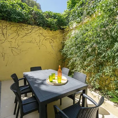 With Private Garden Near Baixa Apartmán Lisboa